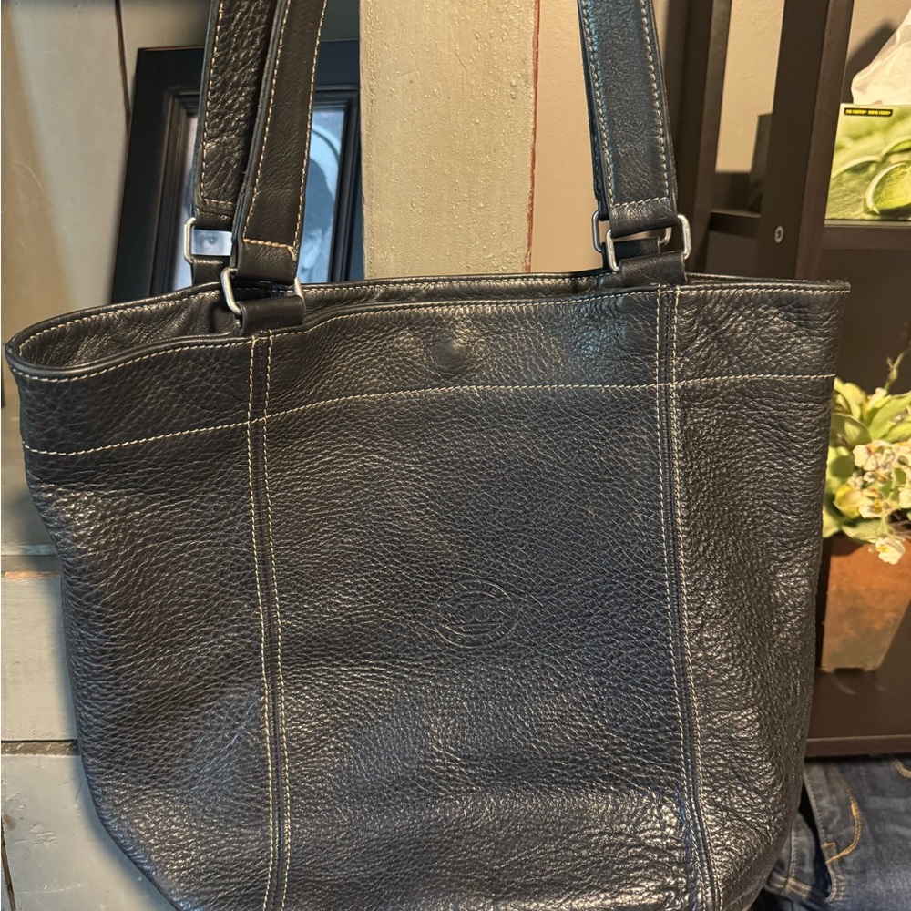 Roots Black Leather Shoulder Bag